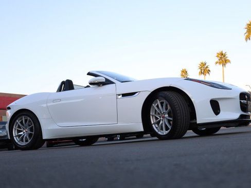 Used 2020 Jaguar F-TYPE Convertible image 13
