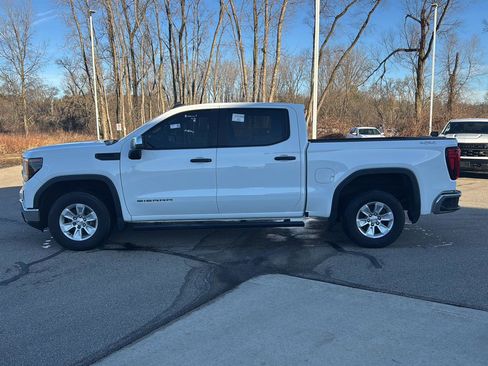 Used 2023 GMC Sierra 1500 Pro w/ Pro Value Package image 2
