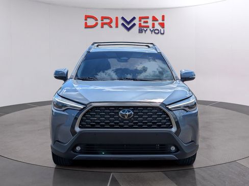 Used 2024 Toyota Corolla Cross XLE w/ Convenience Package image 8