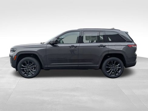 New 2026 Jeep Grand Cherokee Limited Reserve image 3