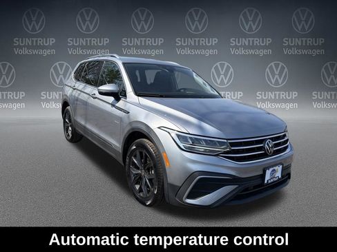Used 2024 Volkswagen Tiguan SE image 8