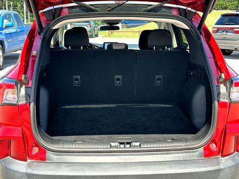 Used 2021 Ford Escape SE w/ SE Sport Appearance Package FWD image 31