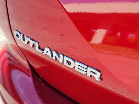 New 2026 Mitsubishi Outlander SE FWD image 10