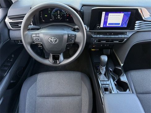 Used 2025 Toyota Camry LE image 12