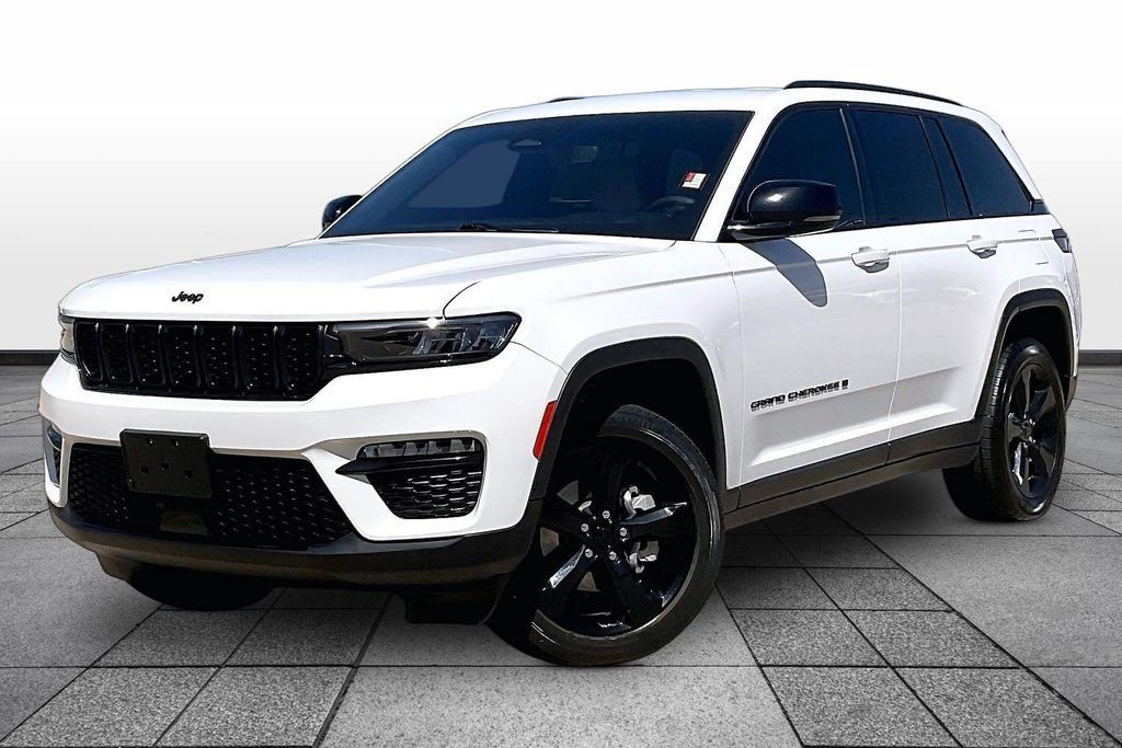 Used 2023 Jeep Grand Cherokee Limited w/ Black Appearance Package RWD image 1