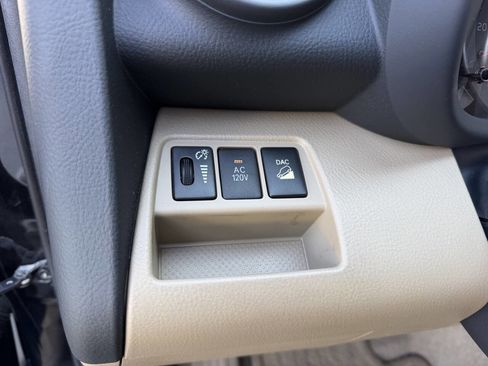 Used 2009 Toyota RAV4 Limited AWD/4WD image 26