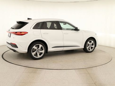 Used 2025 Audi Q5 Prestige AWD/4WD image 7