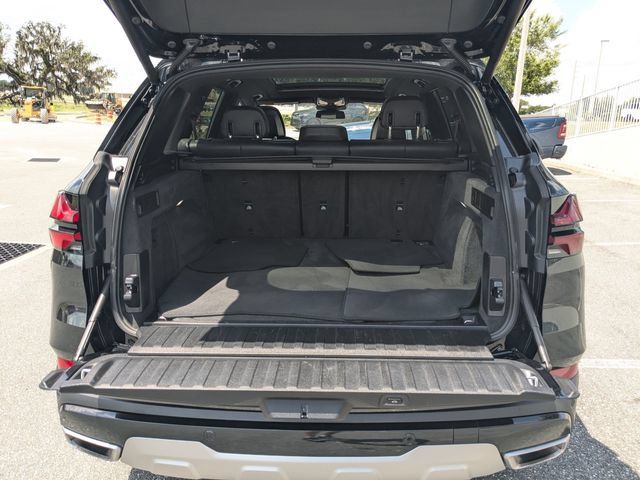 Used 2025 BMW X5 xDrive40i AWD/4WD image 11