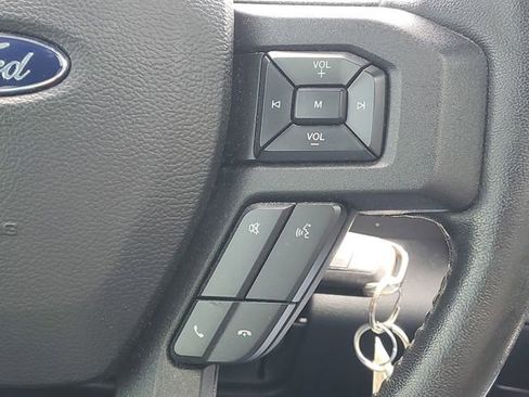 Used 2018 Ford F150 XLT w/ Equipment Group 302A Luxury AWD/4WD image 18