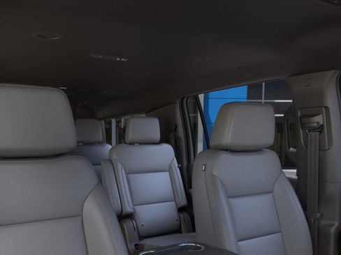 New 2026 Chevrolet Suburban LT w/ Comfort Package RWD image 24