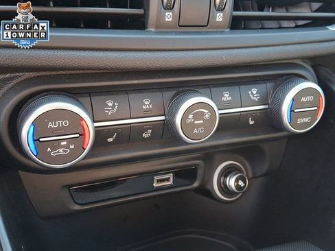 Used 2025 Alfa Romeo Giulia AWD image 17