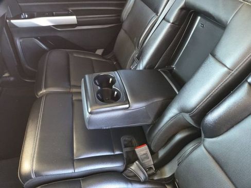Used 2021 Ford Explorer Limited w/ Equipment Group 301A AWD/4WD image 45