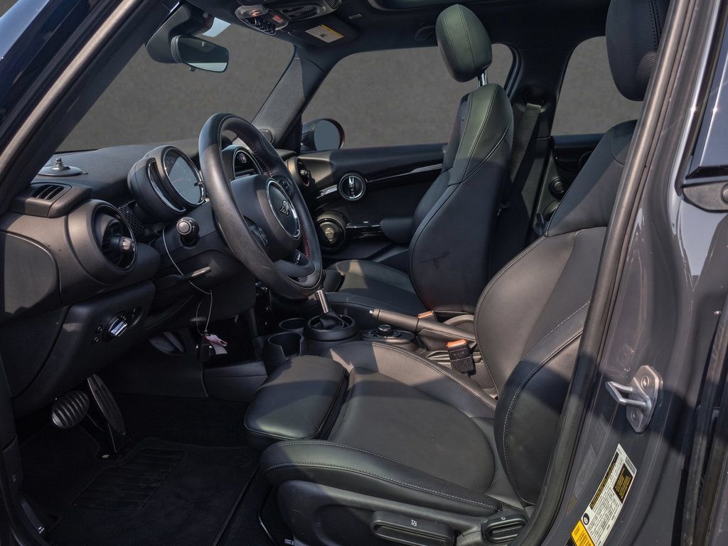 Used 2019 MINI Cooper S FWD image 2
