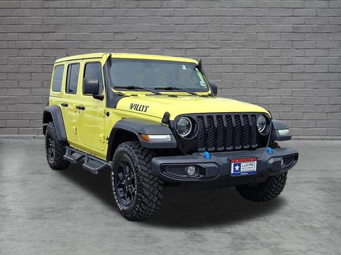 Used 2023 Jeep Wrangler Unlimited w/ Cold Weather Group AWD/4WD image 2