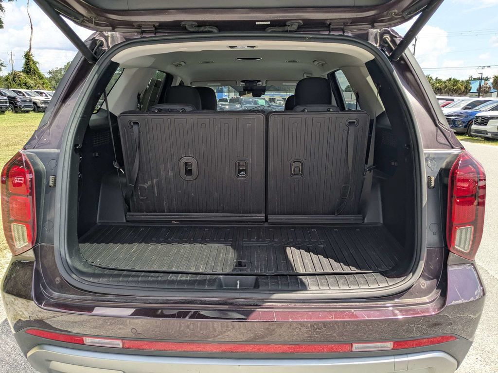 Used 2024 Hyundai Palisade SEL FWD image 13
