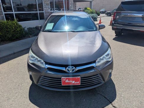 Used 2016 Toyota Camry LE FWD image 7