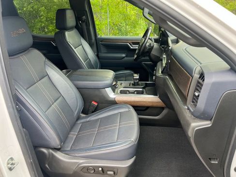 Used 2023 Chevrolet Silverado 1500 High Country w/ Technology Package AWD/4WD image 46
