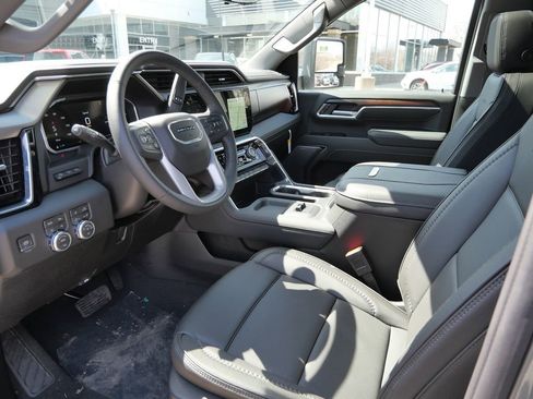 New 2026 GMC Sierra 3500 Denali w/ Denali Reserve Package AWD/4WD image 35