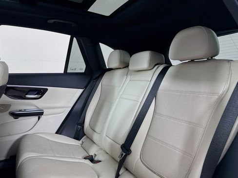 New 2026 Mercedes-Benz GLC 300 4MATIC image 7