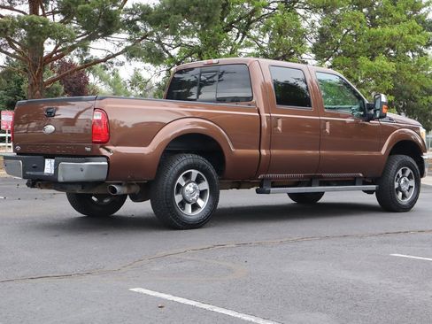 Used 2011 Ford F250 Lariat w/ Lariat Interior Pkg AWD/4WD image 5