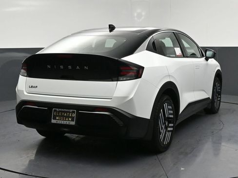 New 2026 Nissan Leaf SV+ w/ Floor Mat Package (SV+) FWD image 4