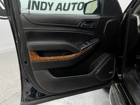 Used 2018 Chevrolet Suburban Premier AWD/4WD image 14