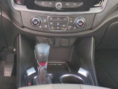 Certified 2023 Chevrolet Traverse RS w/ LPO, Floor Liner Package FWD image 22