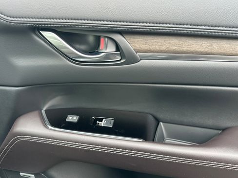 New 2025 MAZDA CX-5 Signature image 18