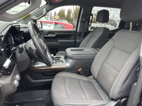 Used 2022 GMC Sierra 1500 Elevation w/ Preferred Package image 8