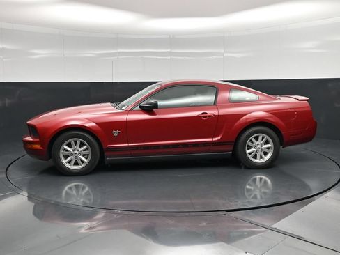 Used 2009 Ford Mustang Coupe RWD image 7