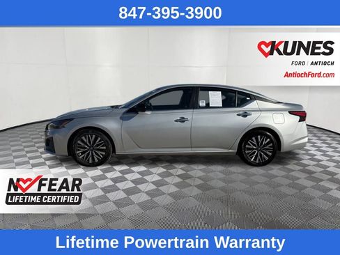 Used 2024 Nissan Altima 2.5 SV image 6