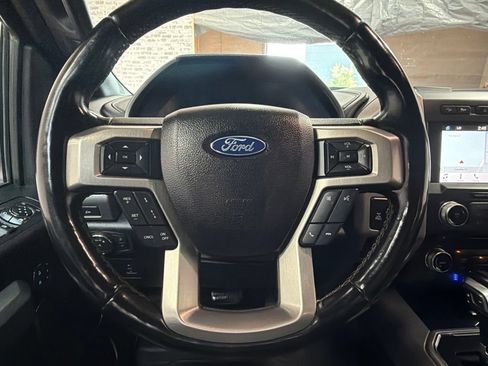 Used 2018 Ford F150 Platinum w/ Equipment Group 701A Luxury AWD/4WD image 16