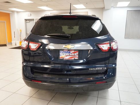 Used 2016 Chevrolet Traverse LS FWD image 8