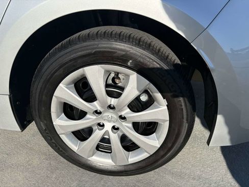 Used 2025 Toyota Corolla LE image 12