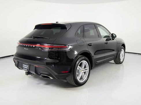Certified 2026 Porsche Macan AWD/4WD image 7