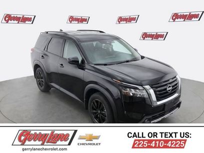 Used 2025 Nissan Pathfinder SV