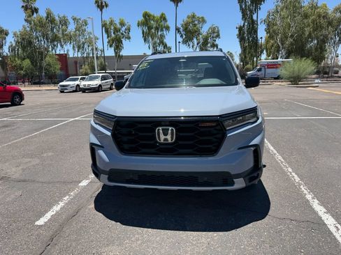 Certified 2025 Honda Pilot TrailSport image 2