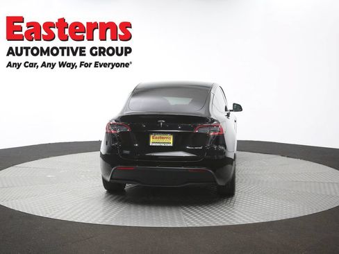 Used 2021 Tesla Model Y Long Range AWD/4WD image 32