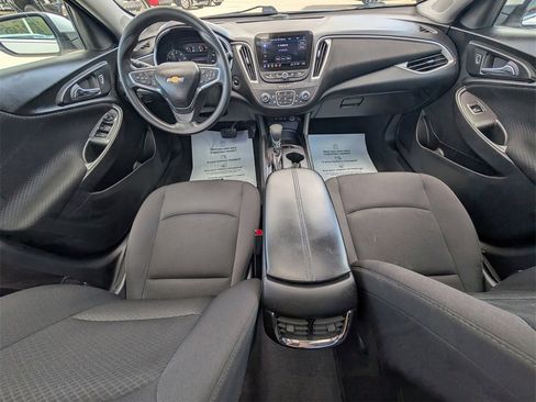 Used 2024 Chevrolet Malibu LT image 25