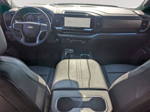 Used 2024 Chevrolet Silverado 1500 High Country w/ Technology Package AWD/4WD image 31