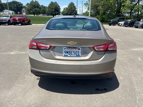 Used 2022 Chevrolet Malibu LT FWD image 10