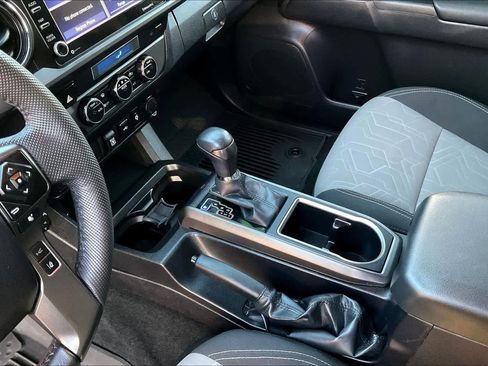 Used 2023 Toyota Tacoma TRD Sport image 14