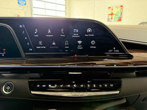 Used 2022 Cadillac Escalade ESV Sport Platinum image 27