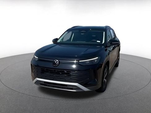 Used 2026 Volkswagen Tiguan SE AWD/4WD image 5