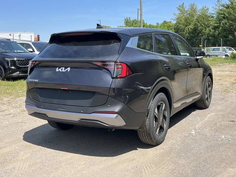 New 2026 Kia Sportage LX FWD image 7