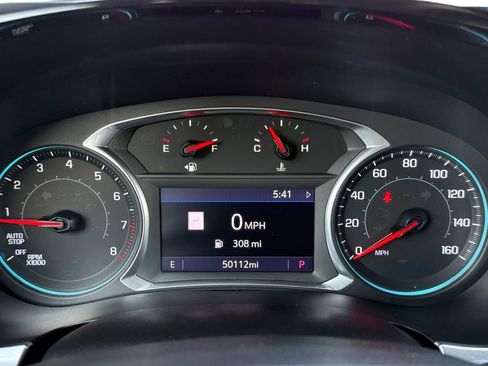 Used 2021 Chevrolet Traverse RS image 13