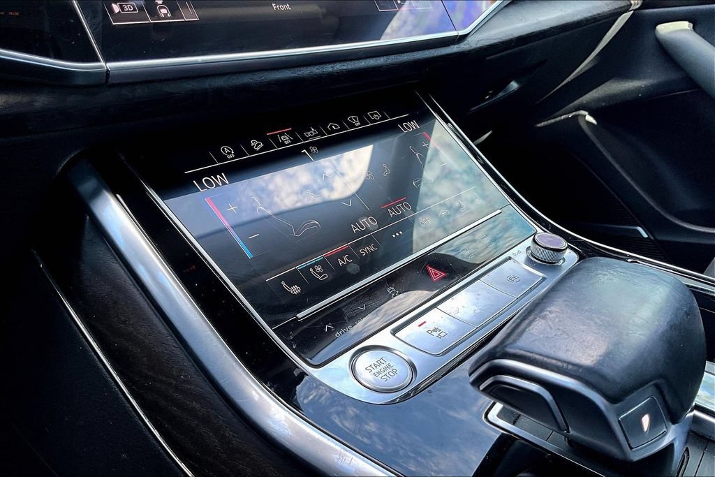 Used 2019 Audi Q8 Prestige w/ Adaptive Chassis Package AWD/4WD image 15