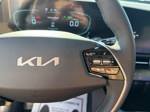 New 2025 Kia Niro EX w/ EX Cold Weather Package image 29