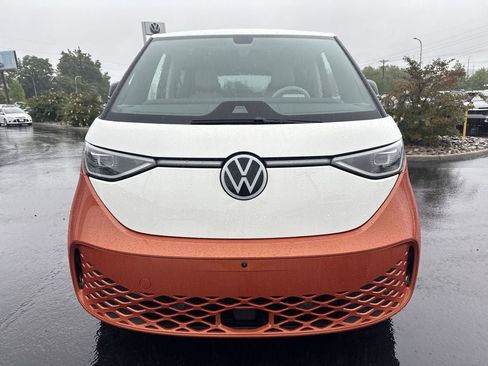 New 2025 Volkswagen ID. Buzz 1st Edition RWD image 2