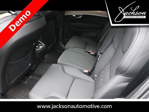 New 2025 Volvo XC90 B6 Core w/ Protection Package image 23